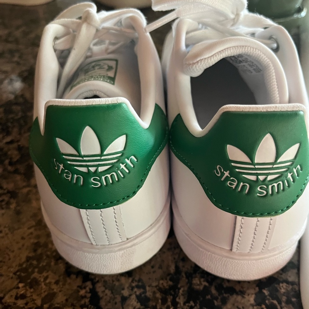 Adidas Stan Smith Shoes - White and Green